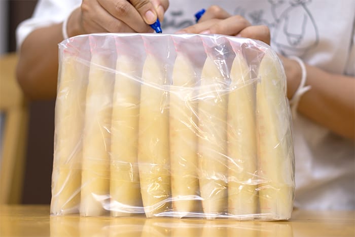 how to pack breastmilk for daycare